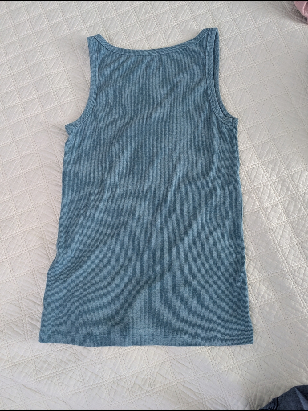 Light Teal Old Navy Ribbed V-Neck Tank Top - Picture 2 of 4